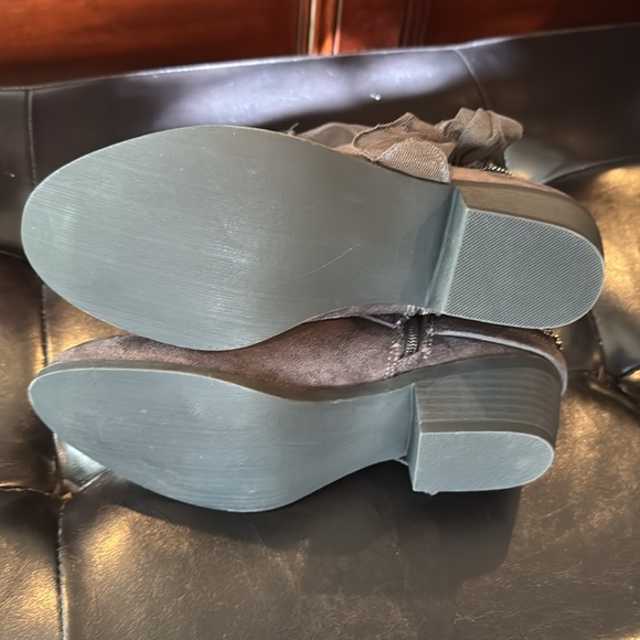 Super cute ankle western booties. Perfect for a Nashville trip. Never worn. - Picture 5 of 5